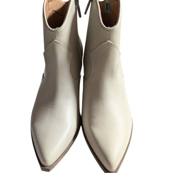 Indigo Rd Torrie Off-White Pointed Toe Block Heel Western Ankle Boots 8.5 NWOB - Picture 3 of 9